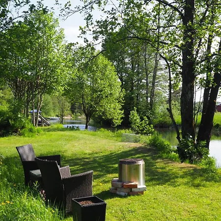 Дом отдыха Riverside Bliss - Cozy Near Tvedestrand With Wifi And Deck *