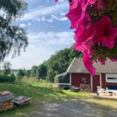 Riverside Bliss - Cozy Near Tvedestrand With Wifi And Deck Дом отдыха *