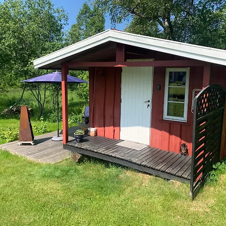 Riverside Bliss - Cozy Near Tvedestrand With Wifi And Deck Дом отдыха