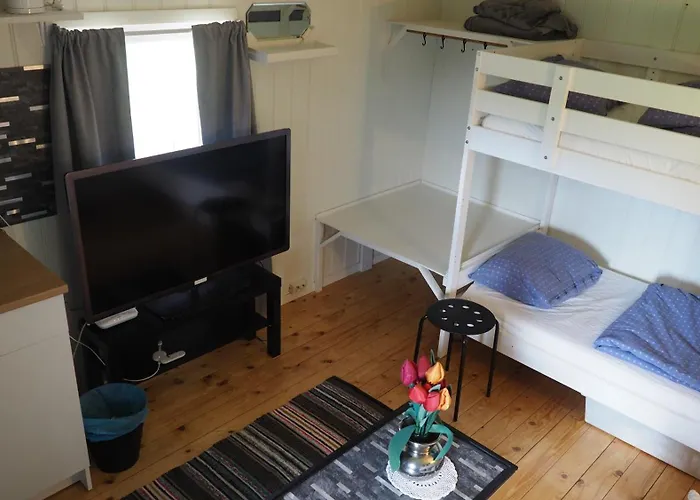 Riverside Bliss - Cozy Near Tvedestrand With Wifi And Deck Semesterbostad Vegårshei