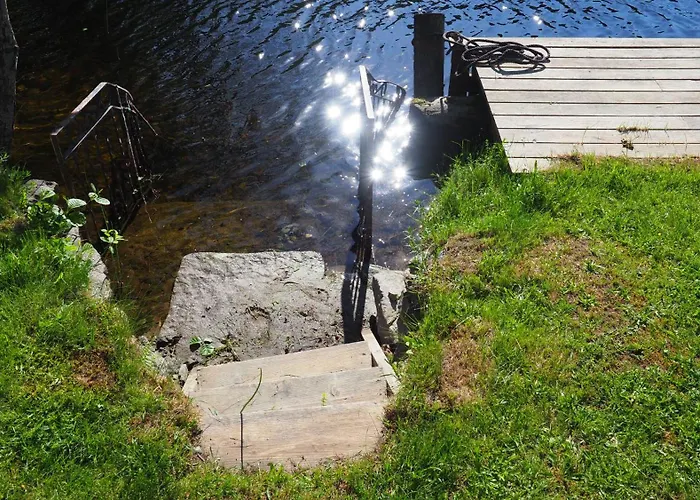 Riverside Bliss - Cozy Near Tvedestrand With Wifi And Deck Semesterbostad Vegårshei
